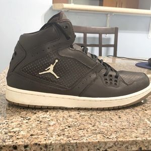 Air Jordan 1 velvet brown